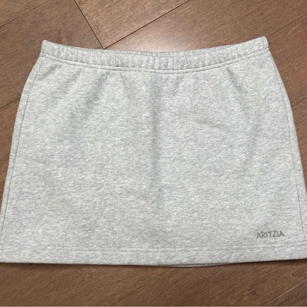 Aritzia Gray Mini Pencil Skirt for Casual Wear